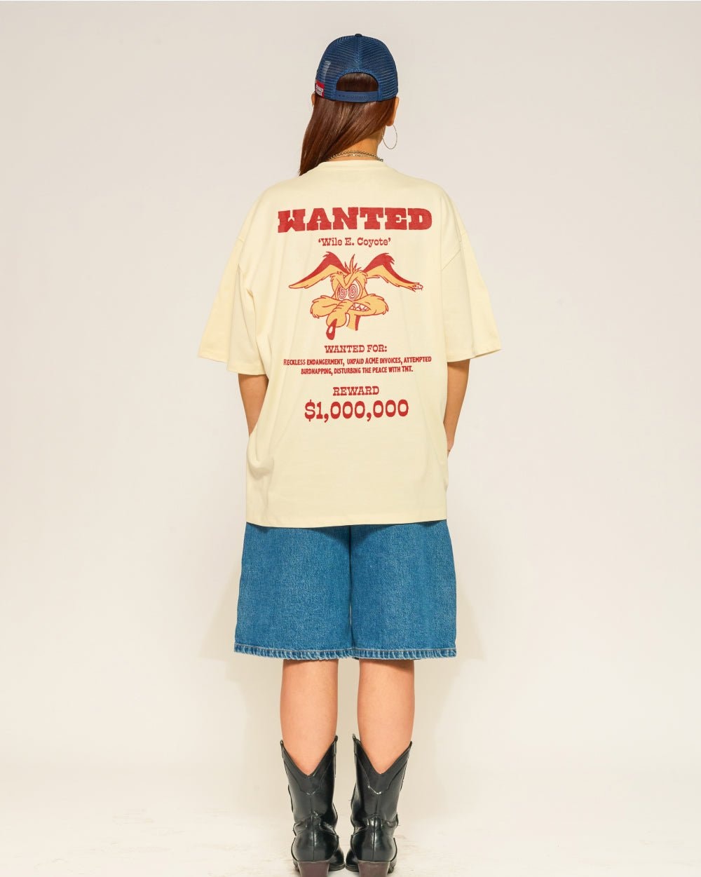 Wile E Coyote Oversized Graphic T-Shirt - Looney Tunes Unisex 100% Combed Cotton Tee